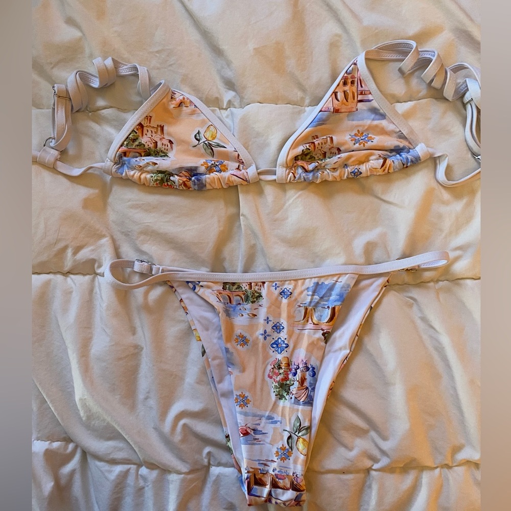 Italia print cheeky bikini